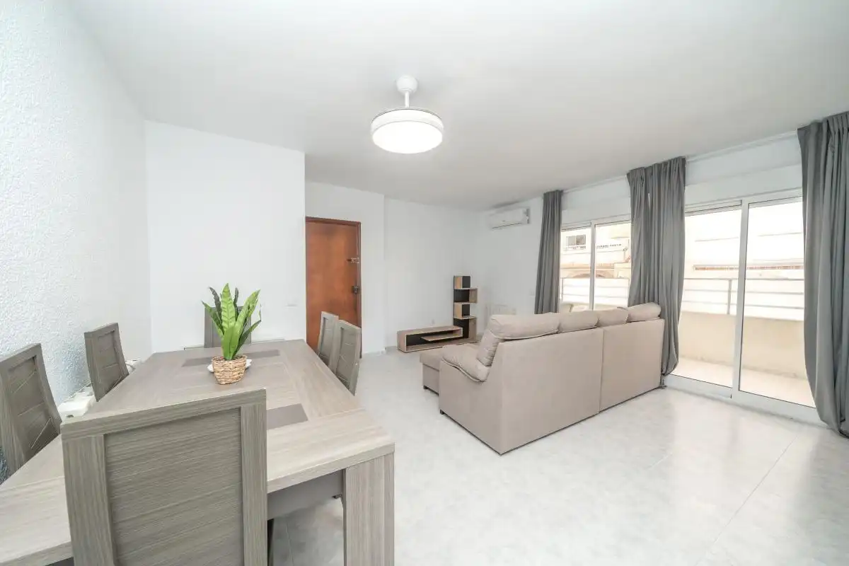 Sala d'estar de Planta baixa en venda en Torrevieja amb Aire condicionat, Calefacció i Terrassa