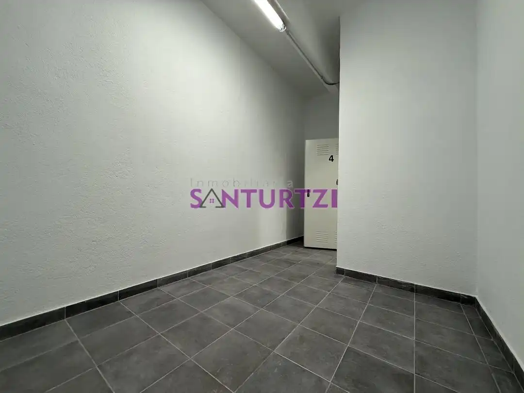 Storage room for sale in Santurtzi 