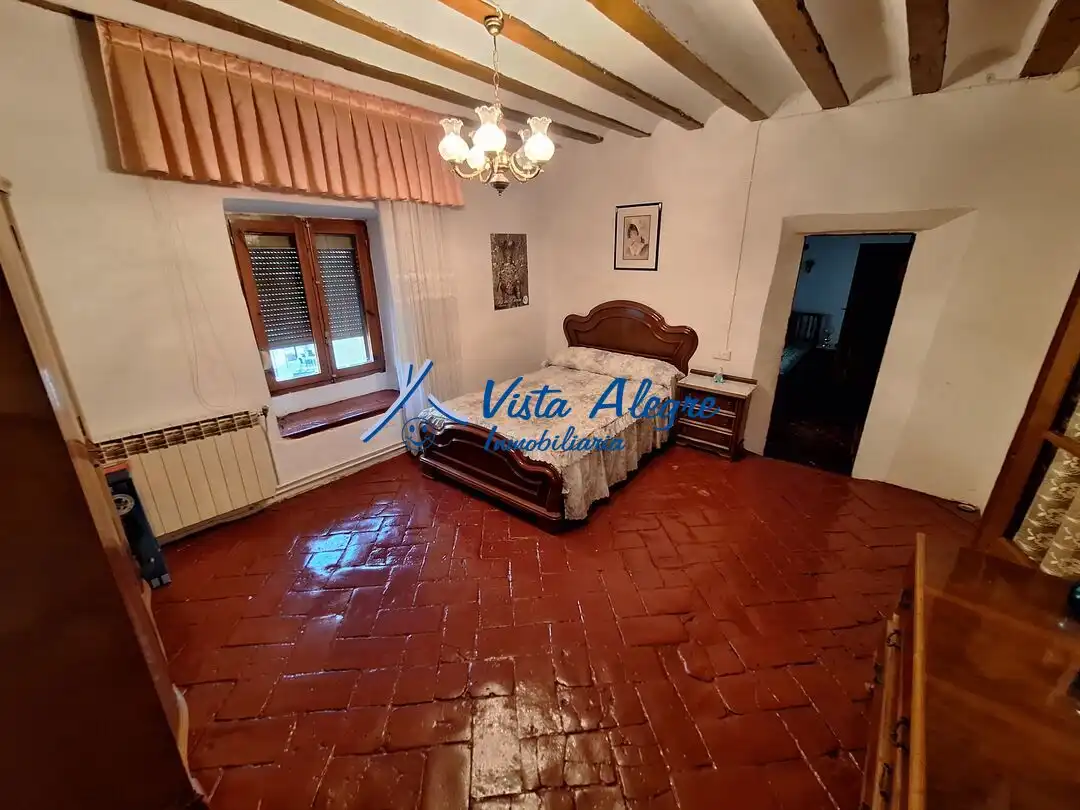 Casa o xalet en venda en Gimileo amb Calefacció, Traster i Moblat