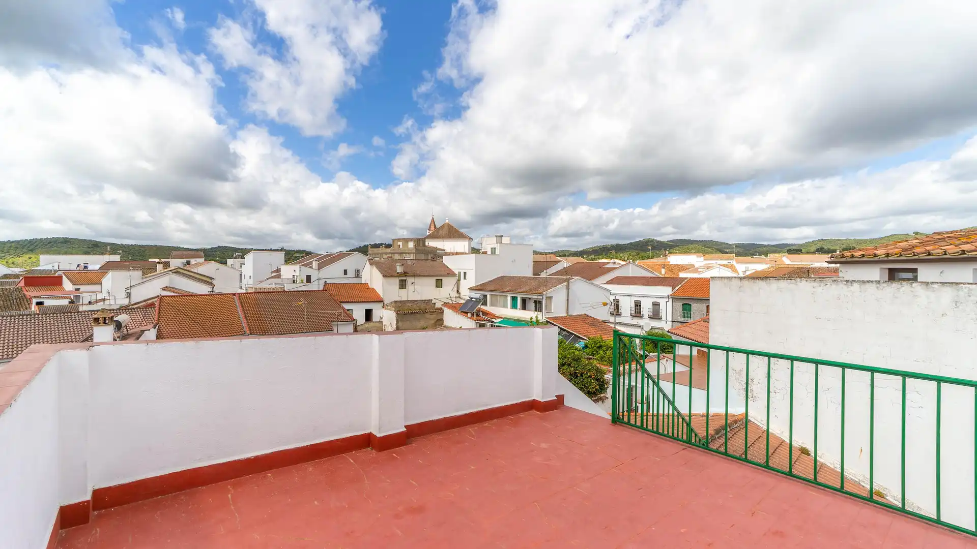 Vista exterior de Casa adosada en venda en Las Navas de la Concepción