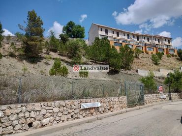 Terrenos y solares en venta en Fuente Juncal 12