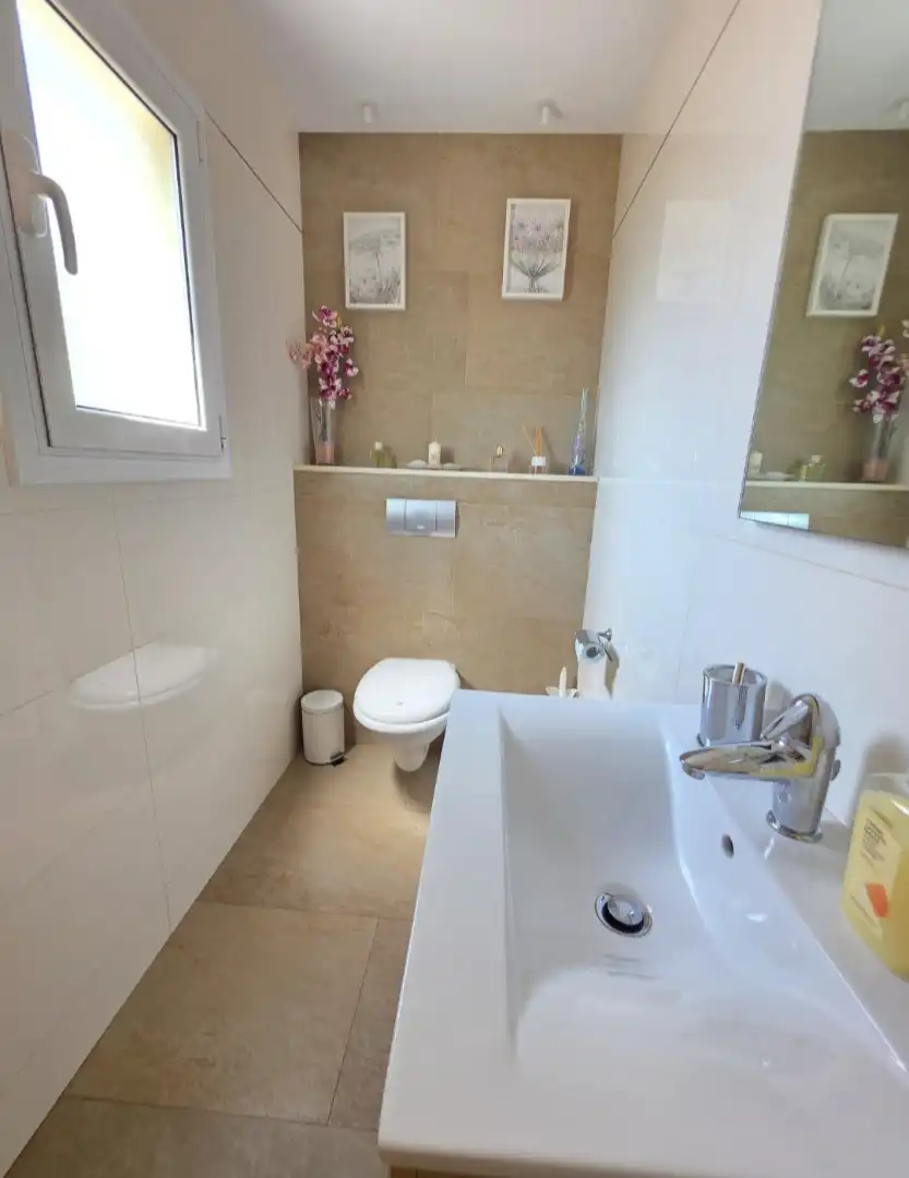 Baño de Casa o chalet en venta en Sant Fost de Campsentelles con Aire acondicionado, Calefacción y Jardín privado