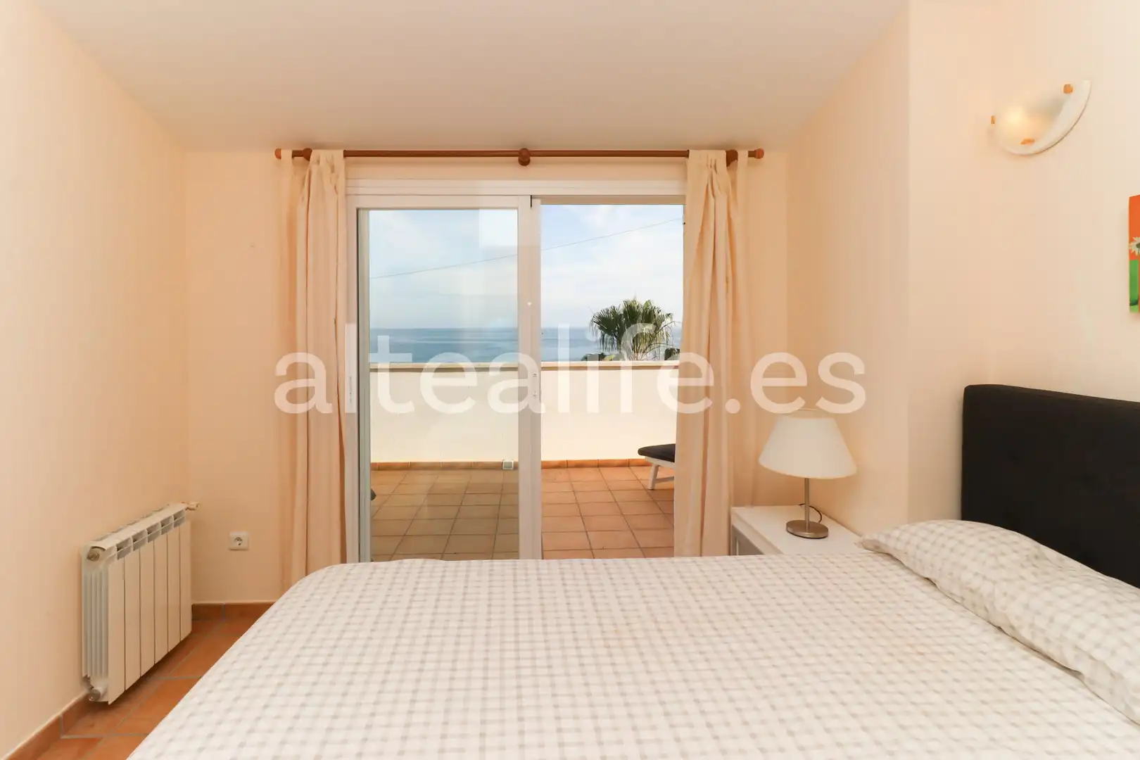 Attic for rent in Carrer Menut, Altea ciudad