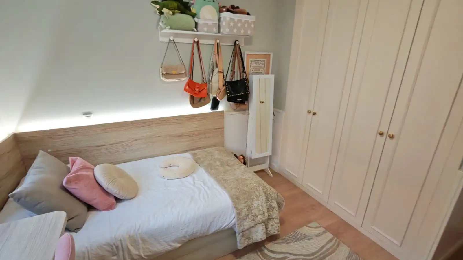 Bedroom of Flat for sale in Guadalajara  with Air Conditioner, Heating and Terrace