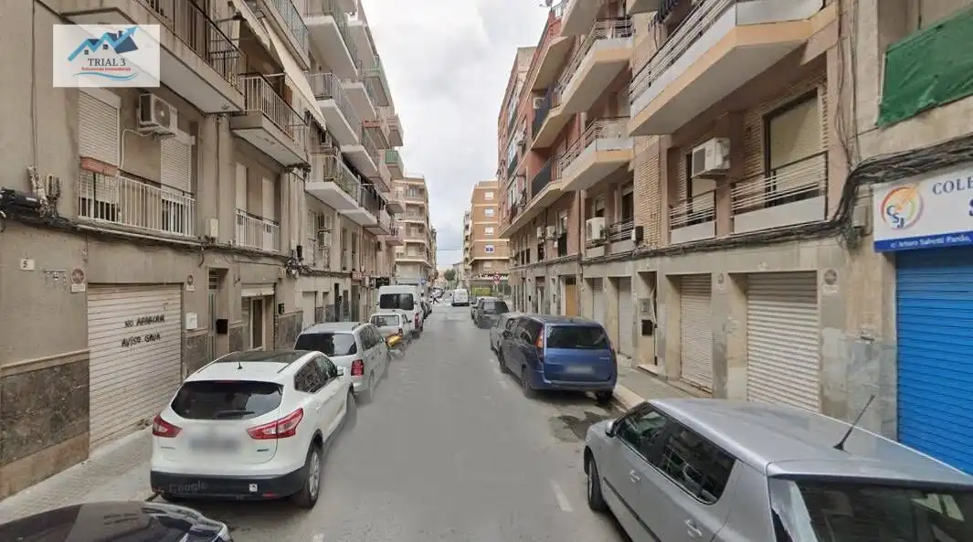 Pis amb terrassa en venda a Calle ARTURO SALVETTI PARDO