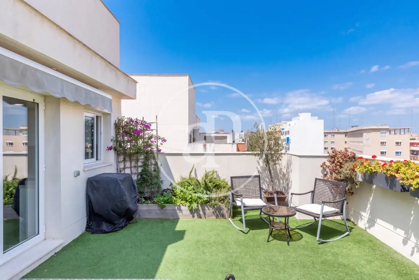 Terrasse von Dachboden zum Verkauf in Valencia mit Klimaanlage, Heizung und Privatgarten