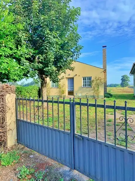 Vista exterior de Casa o chalet en venta en Castro de Rei con Amueblado