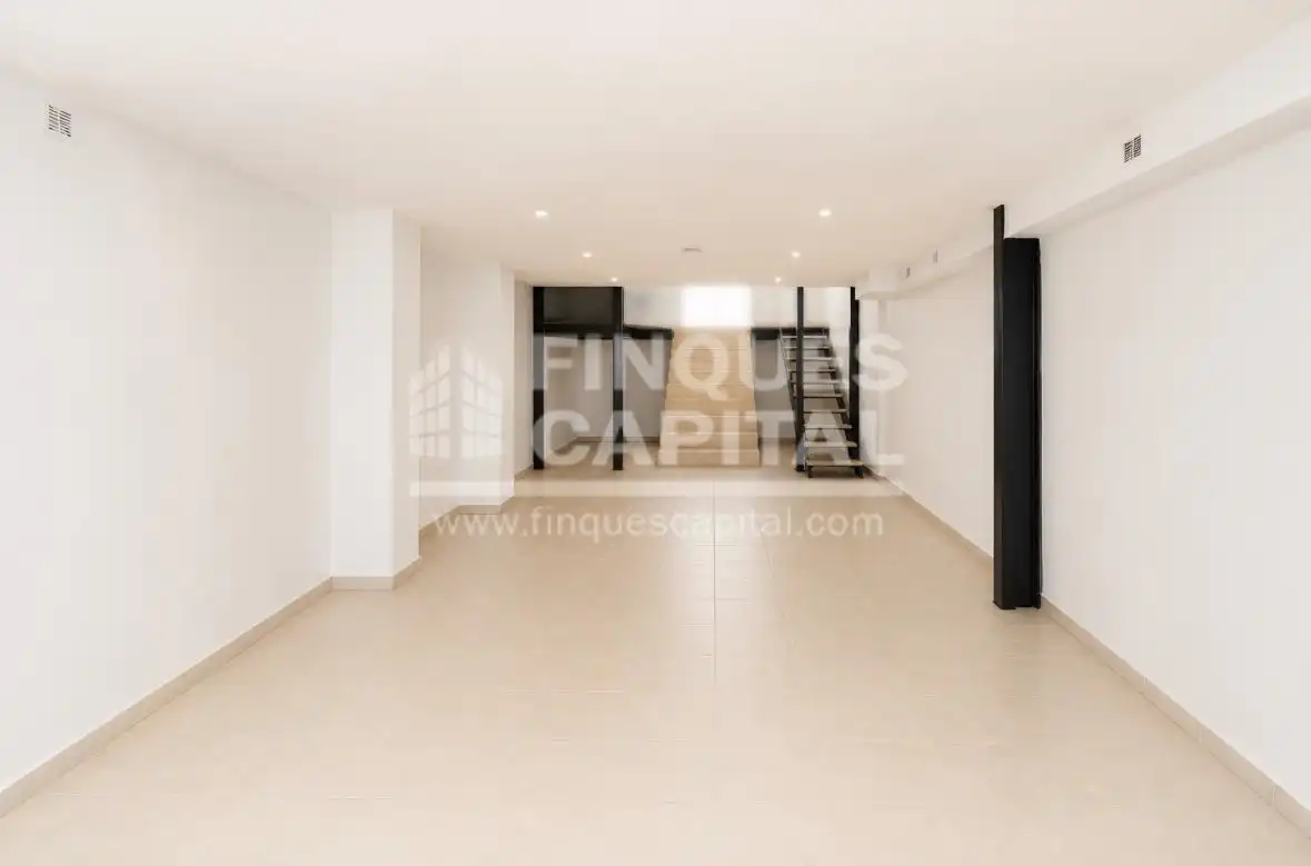 Local comercial en venda a Eixample, imagen 4