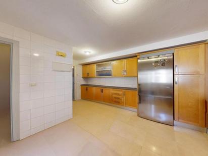 Kitchen of Flat for sale in  Sevilla Capital  with Air Conditioner and Terrace