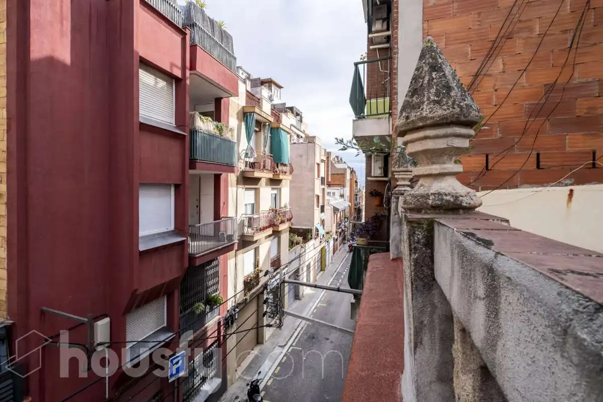 Außenansicht von Haus oder Chalet zum Verkauf in Barcelona mit Klimaanlage, Privatgarten und Terrasse