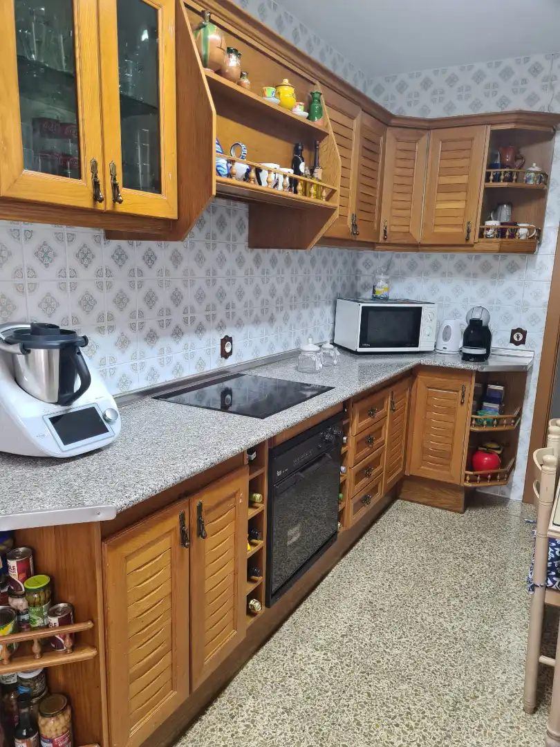 Cuina de Pis en venda en Vélez-Málaga amb Aire condicionat, Terrassa i Moblat