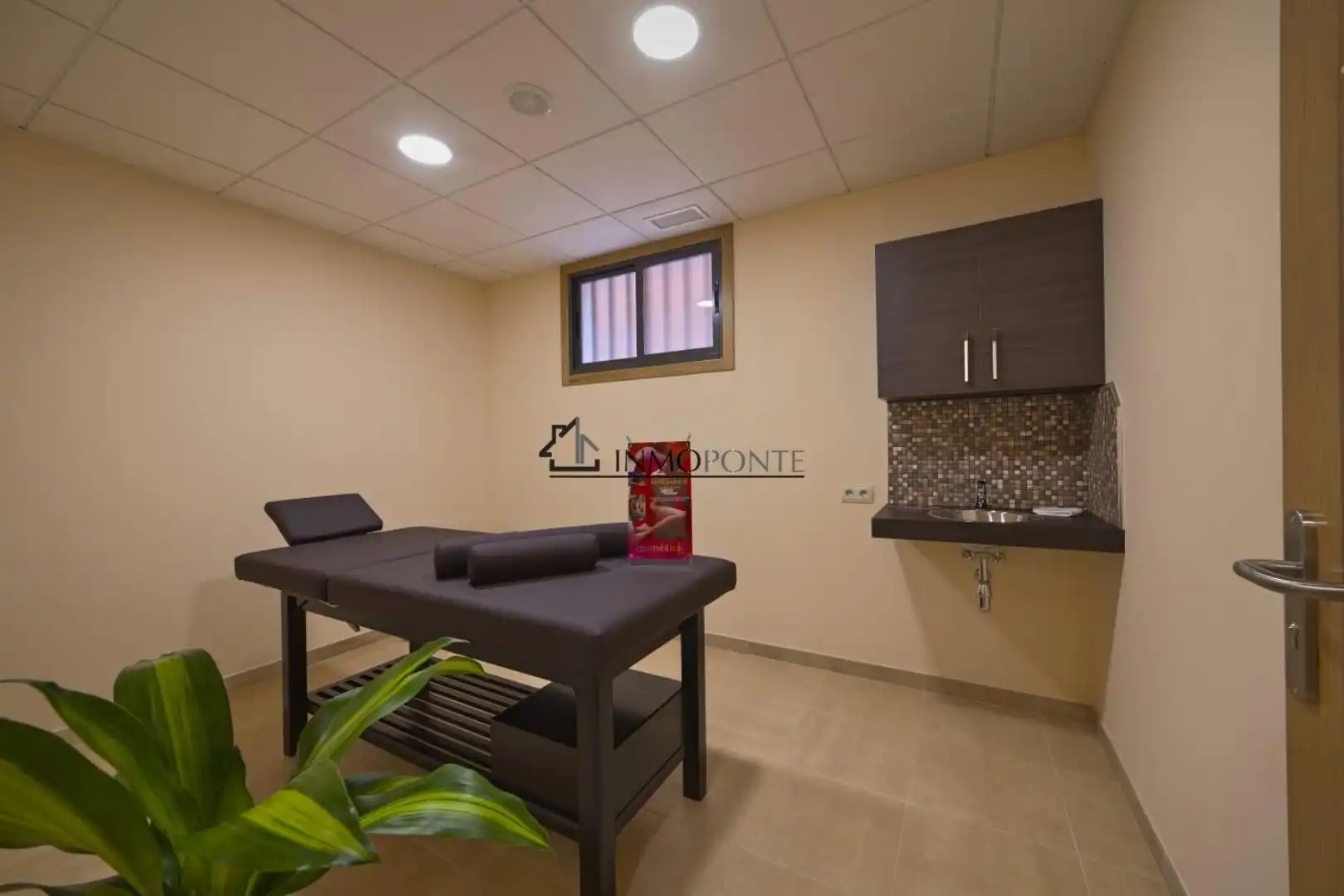 Habitación de Local de alquiler en Pontevedra Capital 