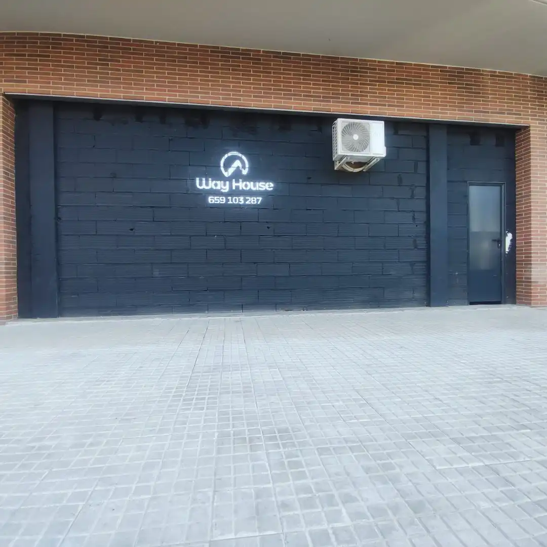 Gewerbefläche zum Verkauf in Carrer del Canal de la Infanta 44, imagen 2