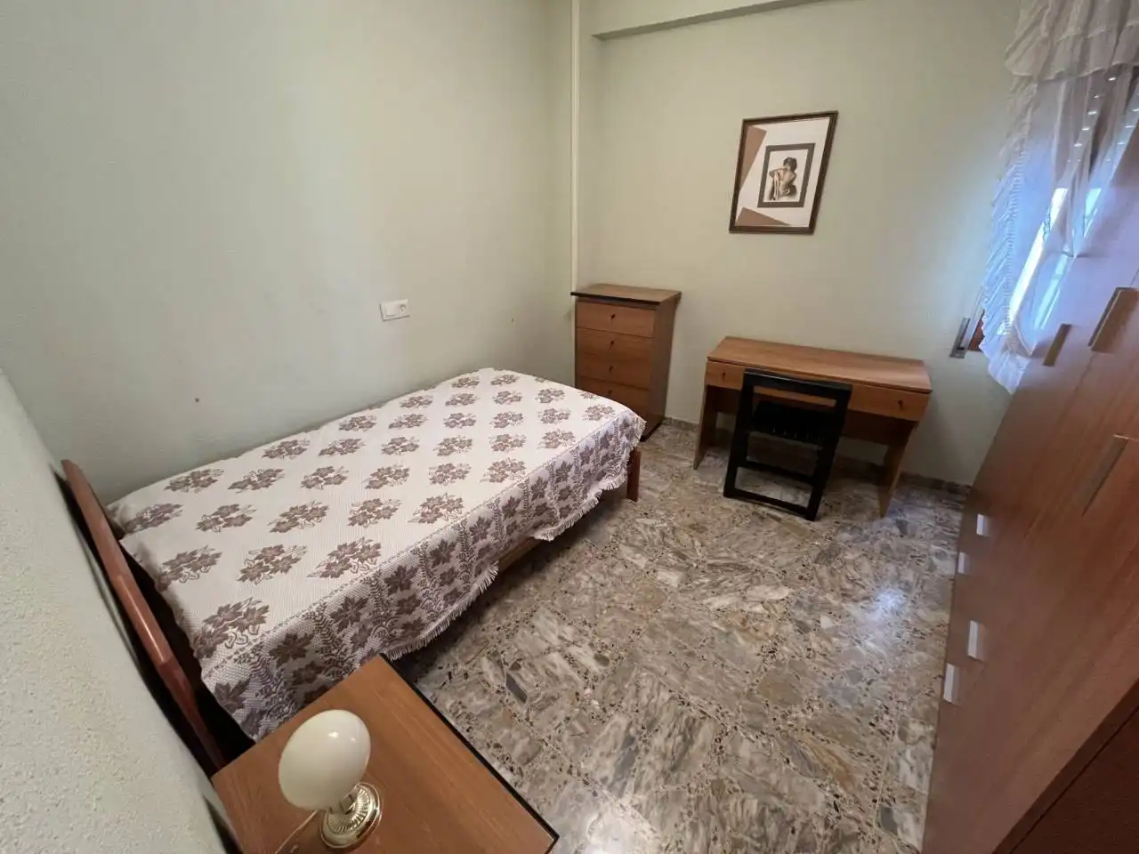 Habitación de Casa o chalet de alquiler en Alcañiz con Aire acondicionado y Amueblado