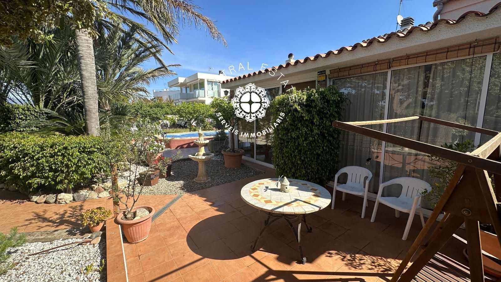 Jardí de Casa o xalet en venda en Cambrils amb Aire condicionat, Calefacció i Jardí privat