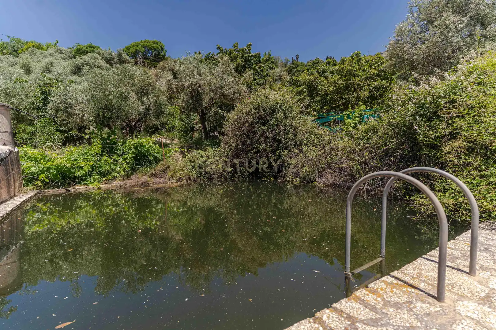 Finca rústica en venta en Carataunas con Jardín privado, Trastero y Piscina