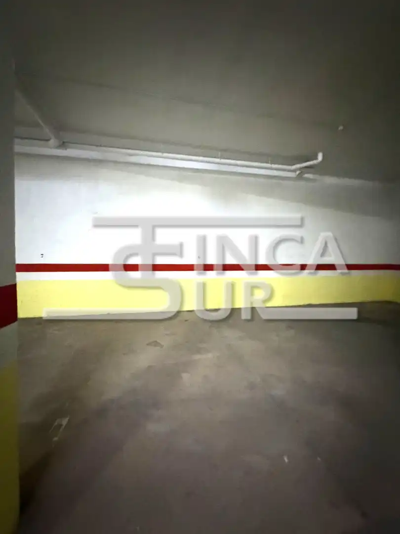Parking de Piso en venta en Roquetas de Mar con Balcón