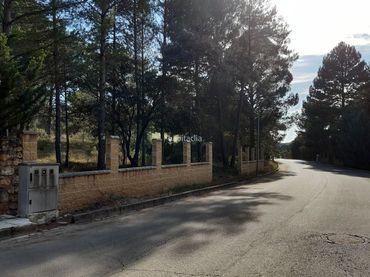 Terreno residencial en venta en Avenida de Trillo 48