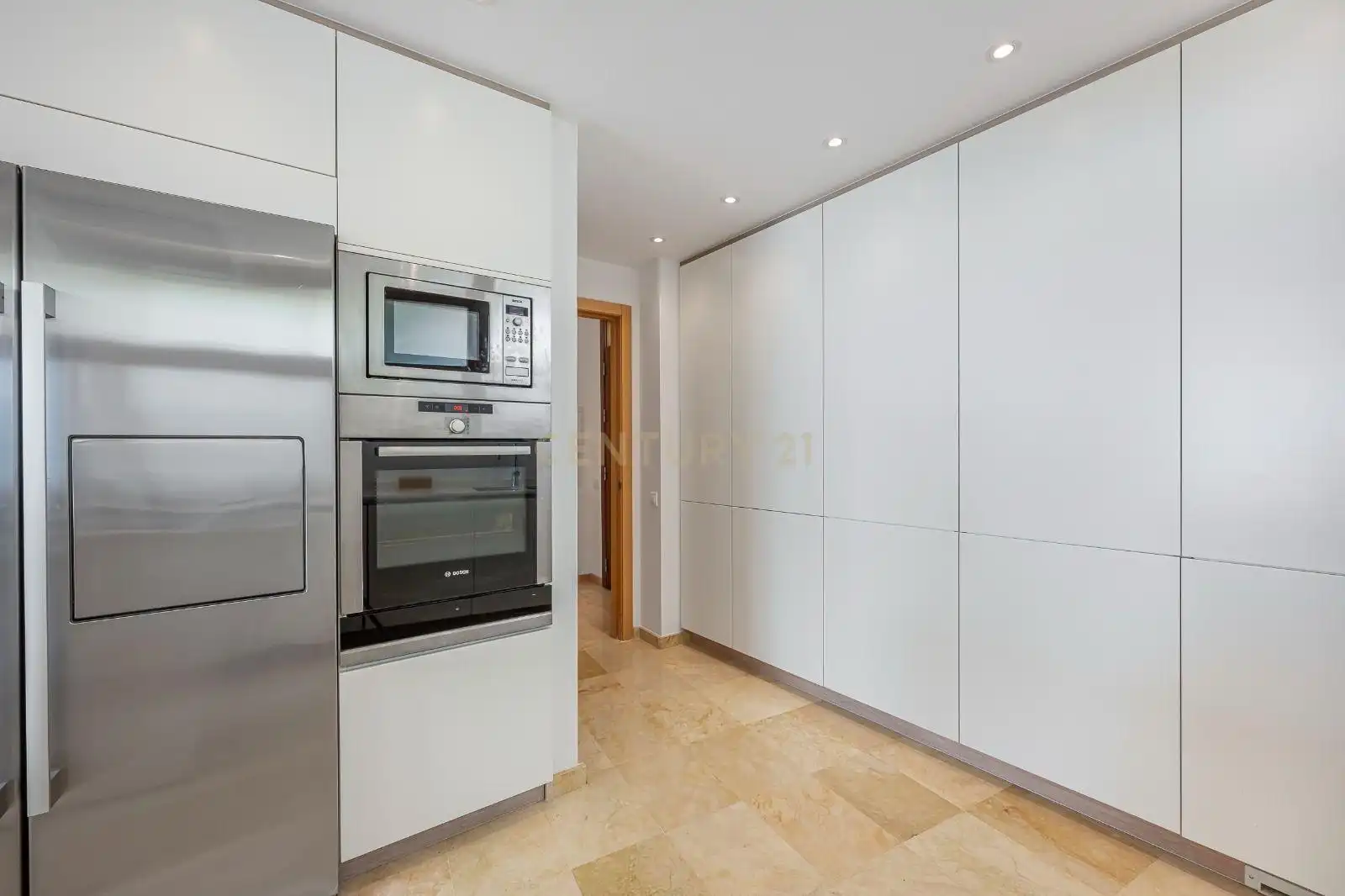 Apartamento con piscina en venta en C. El Pinar, 15, 29602 Marbella, Málaga, Spain 73, imagen 7