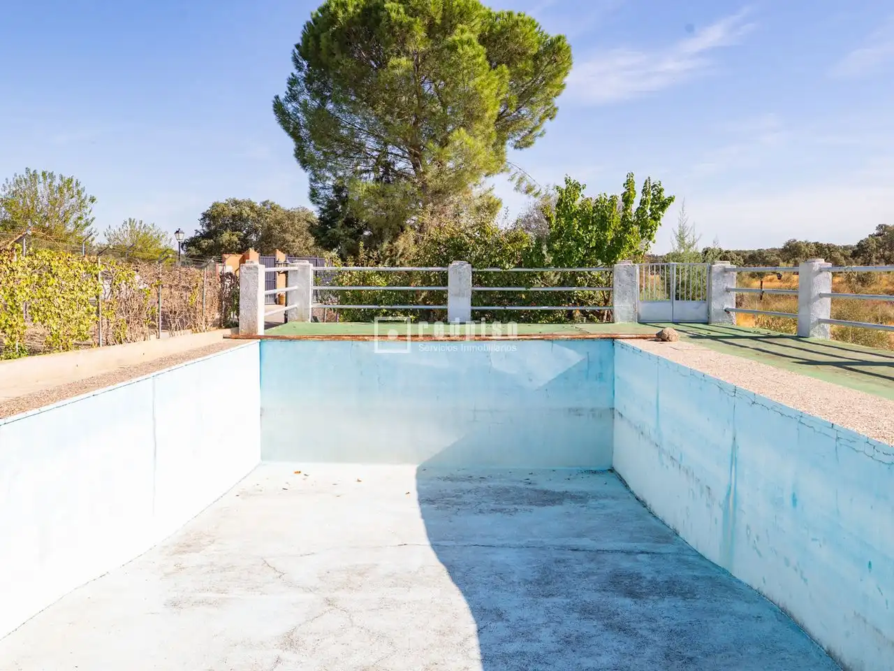Swimming pool of Houses for sale in Villa del Prado  with Heating, Private garden and Terrace