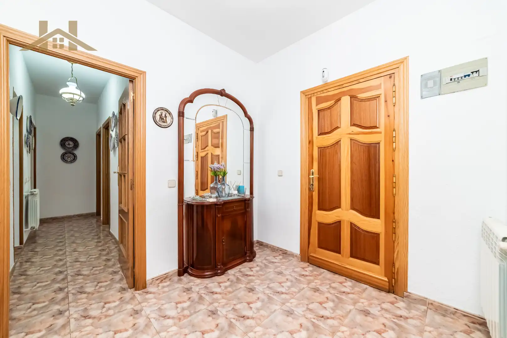 Casa adosada en venta en Villa del Prado con Aire acondicionado, Jardín privado y Piscina