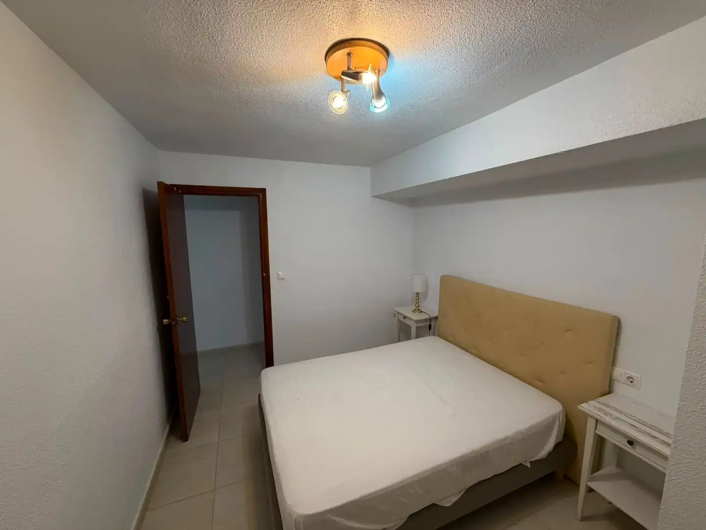 Habitación de Piso de alquiler en Torrevieja con Amueblado