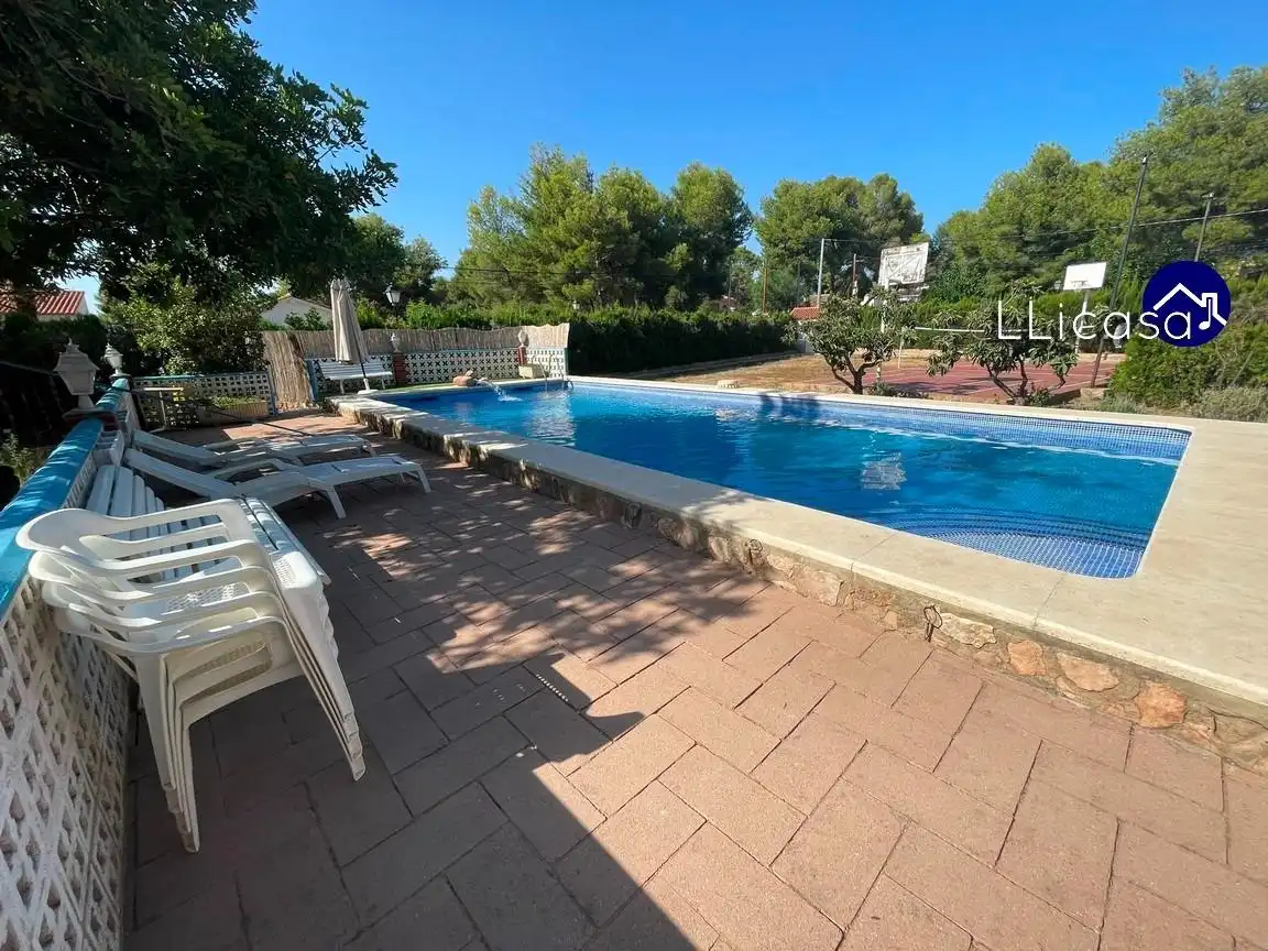 Piscina de Casa o xalet de lloguer en Olocau amb Calefacció, Jardí privat i Terrassa