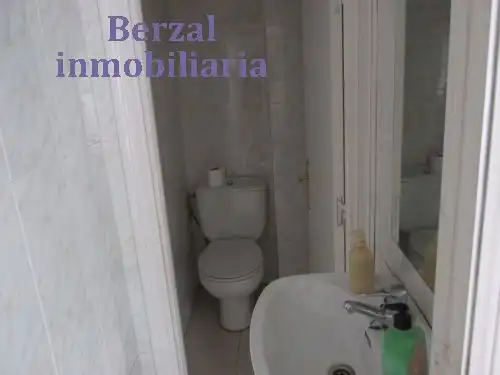 Schlafzimmer von Geschaftsraum zur Miete in  Logroño mit Klimaanlage