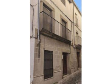 Casa amb balcó en venda a Calle Romanos