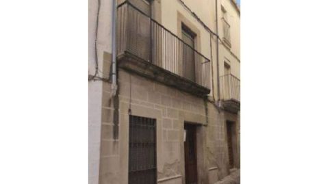 Casa con muchas posibilidades en el corazón de Trujillo Cáceres.