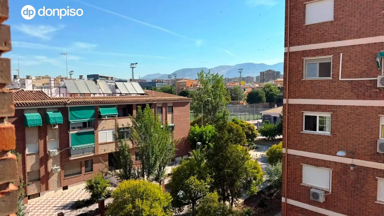 Exterior view of Flat for sale in Granada  with Air Conditioner, Heating and Terrace