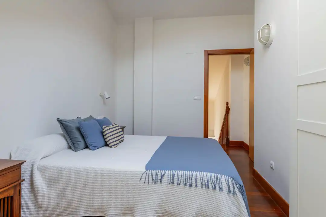 Habitación de Dúplex en venta en Orio con Calefacción, Terraza y Balcón
