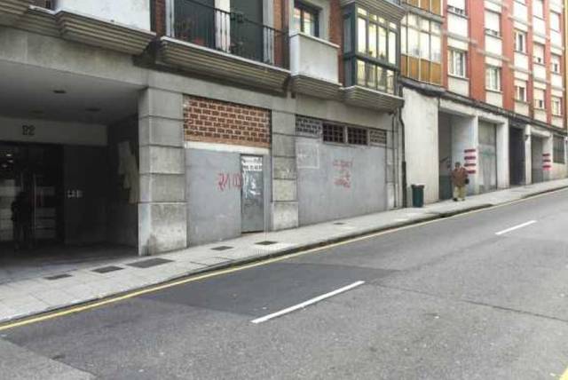 Local comercial en Venta en Calle Azcárraga, 22 en El Postigo