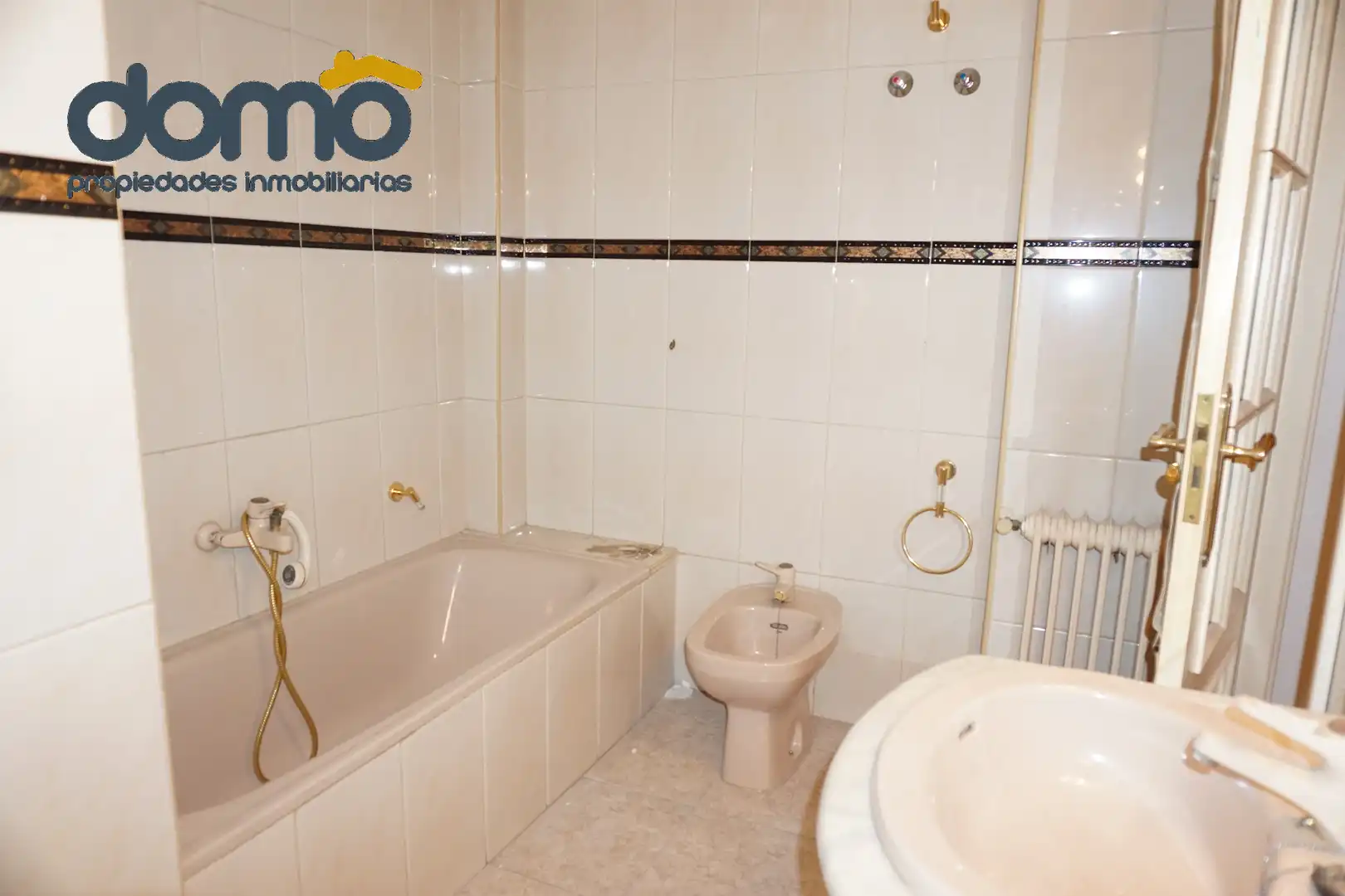Attic for sale in Granada  with Heating, Terrace and Furnished