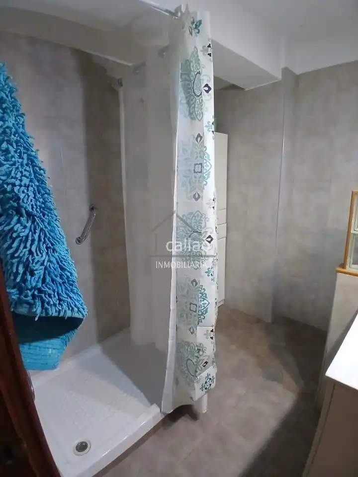 Bathroom of Flat for rent in Ferrol  with Heating and Furnished