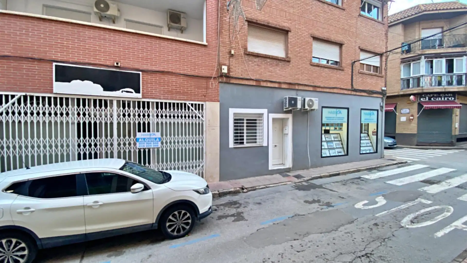 Local comercial de lloguer a Calle de la Fuente 7