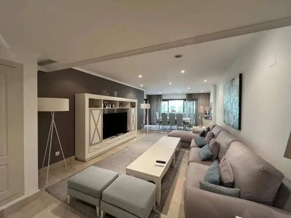 Apartament amb piscina de lloguer a Milla de Oro, imagen 2