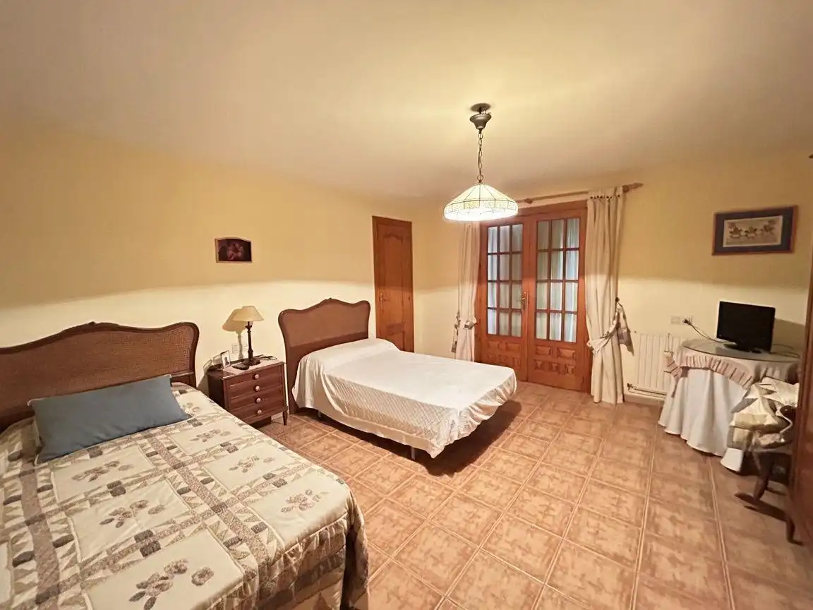 Country homes for sale in 0, Cascante
