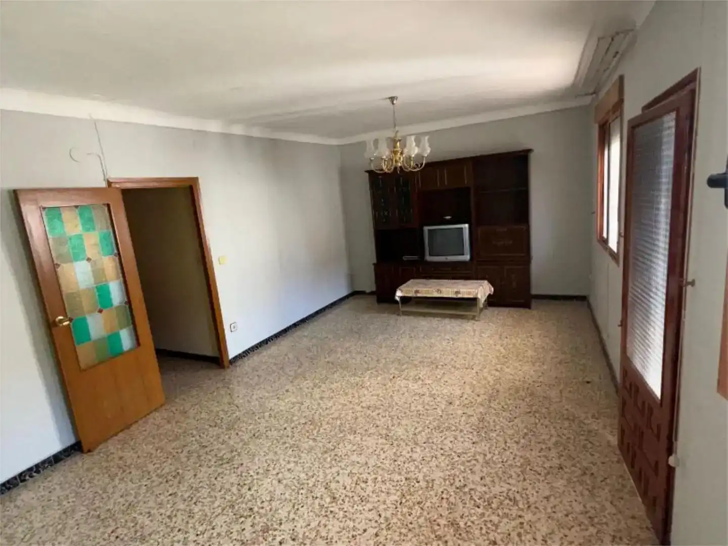 Sala d'estar de Pis en venda en Ariño amb Traster i Balcó