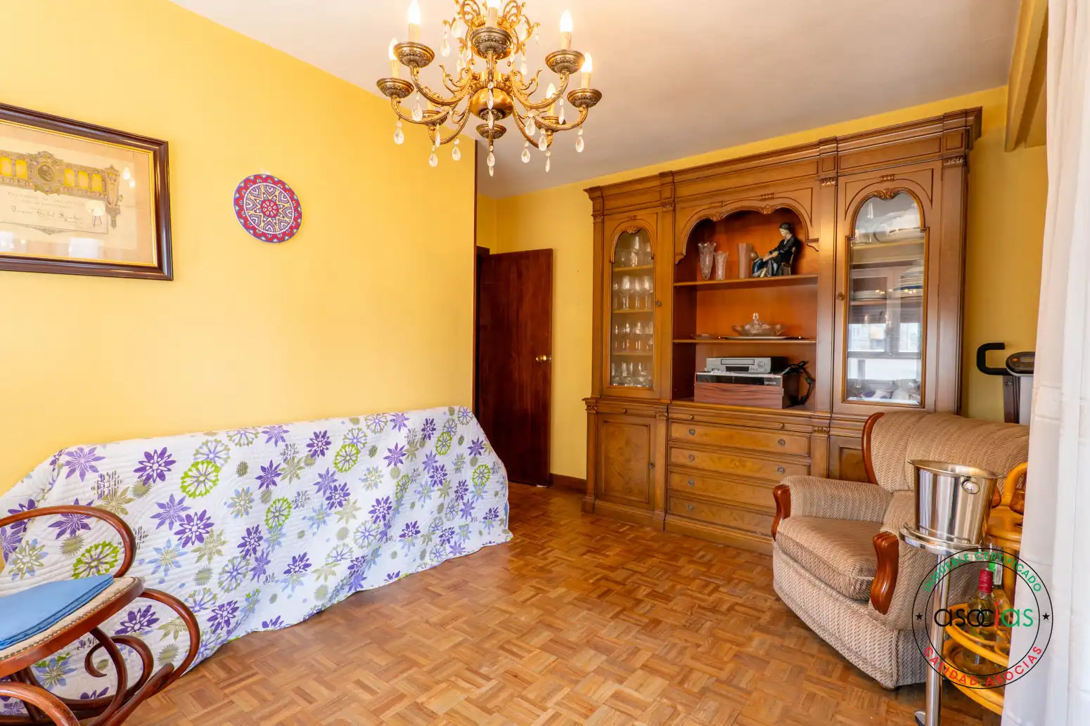 Sala d'estar de Pis en venda en Gijón  amb Calefacció i Parquet