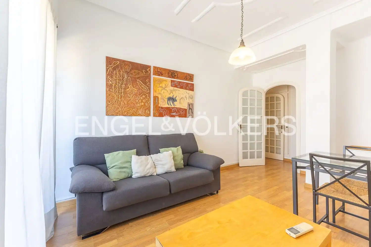 Living room of Flat for rent in Valencia  with Air Conditioner, Heating and Furnished