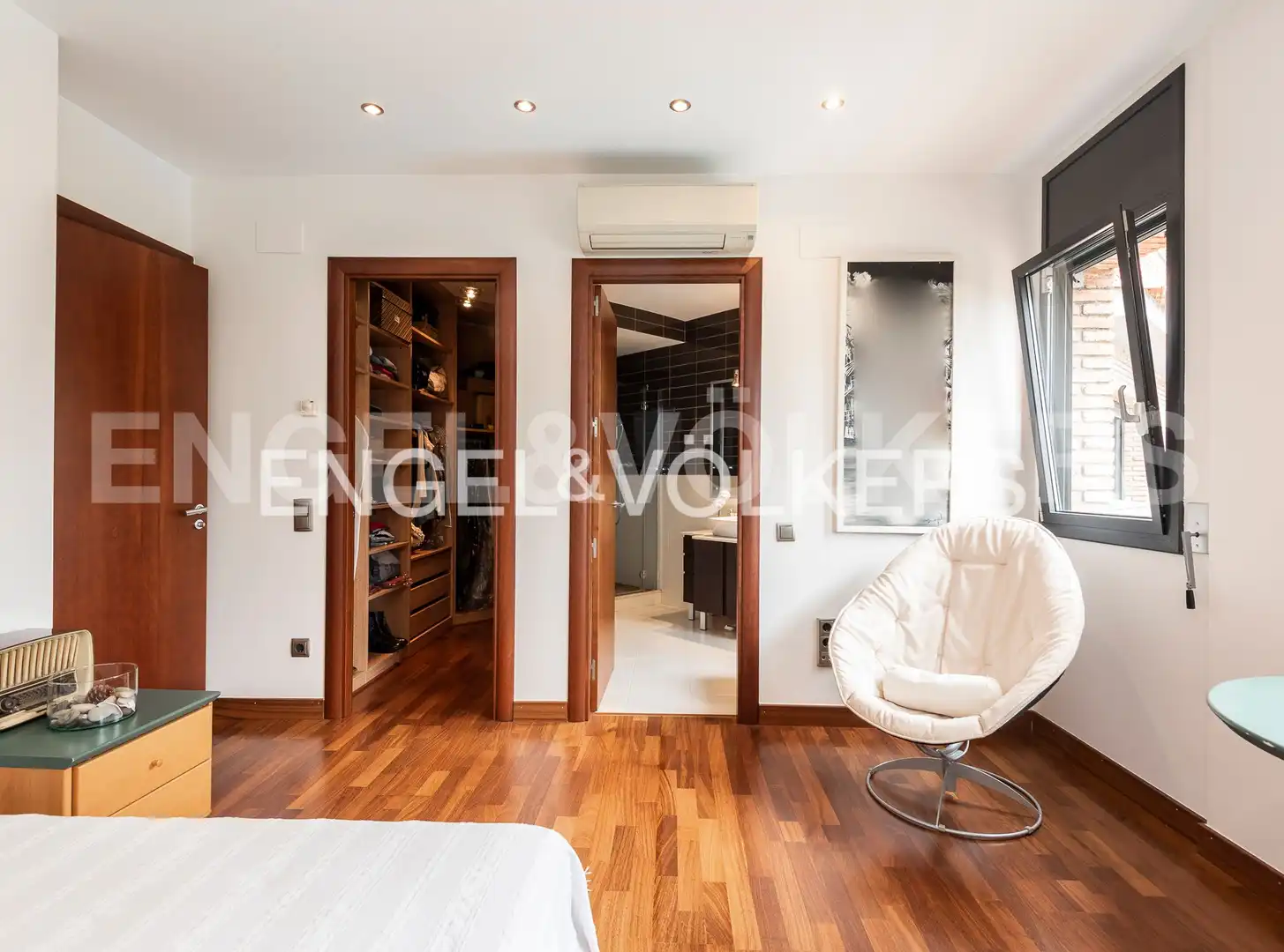 Houses for sale in Sant Cugat del Vallès  with Air Conditioner, Heating and Private garden