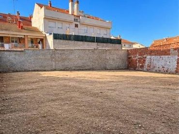 Terreny residencial en venda a Oliver-Valdefierro