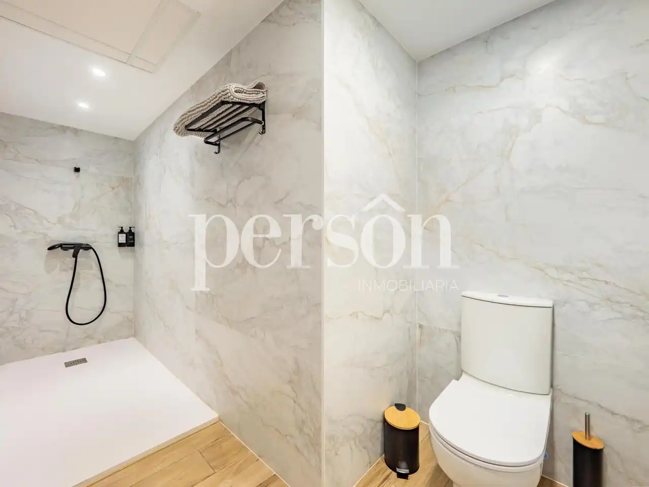 Baño de Estudio en venta en Valencia con Aire acondicionado y Amueblado