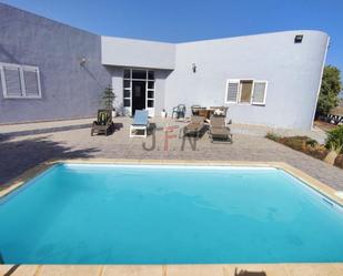 Vista exterior de Casa o xalet en venda en Antigua amb Terrassa i Piscina