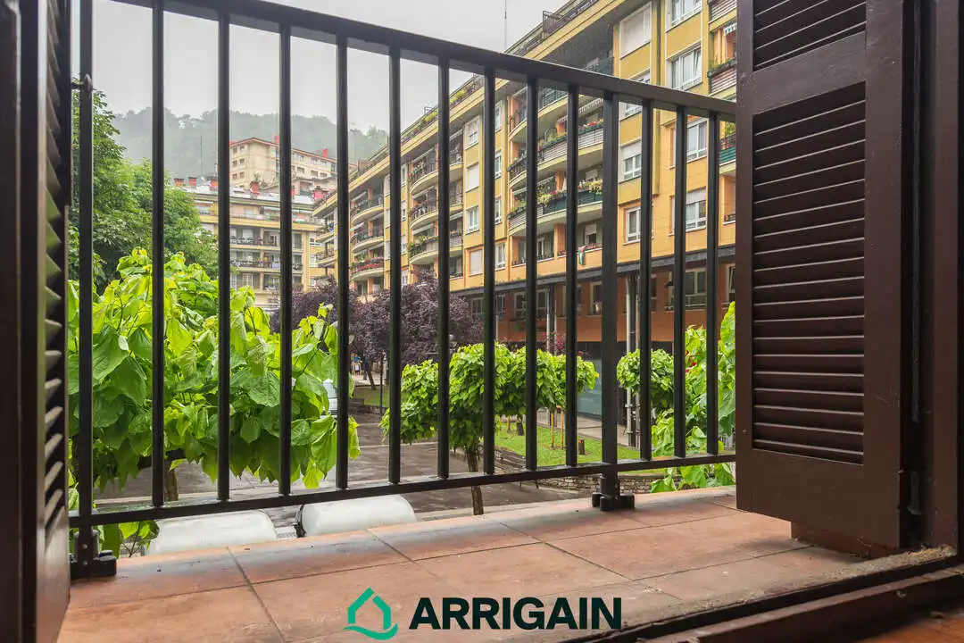 Terraza de Piso en venta en Pasaia con Calefacción y Balcón