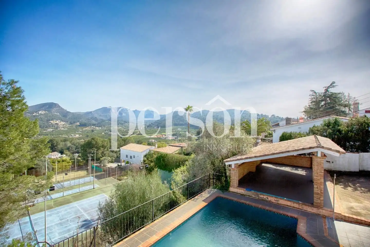 Vista exterior de Casa o chalet en venta en Alzira con Jardín privado, Terraza y Piscina
