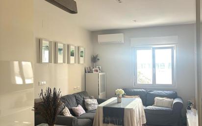 Living room of Flat for sale in  Cádiz Capital  with Air Conditioner and Heating