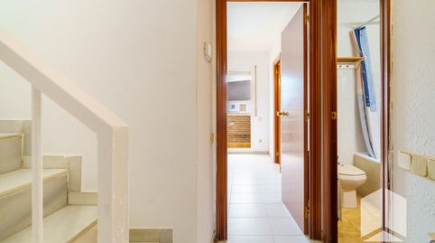 Foto 4 de Casa adosada en venda a Carrer 19, La Pineda, Castelldefels
