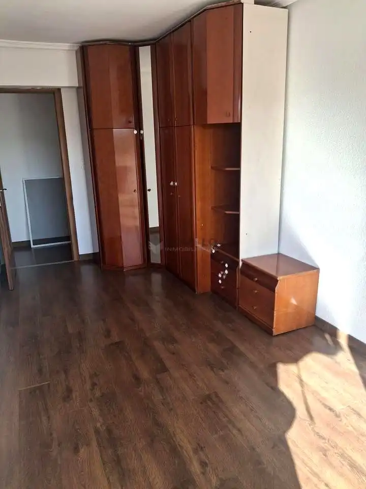 Flat for rent in San Antonio, Alfambra
